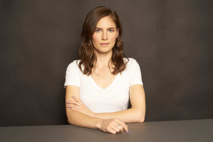 Amanda Knox featured on Dr. Robin Stern's article about her gaslighting odyssey